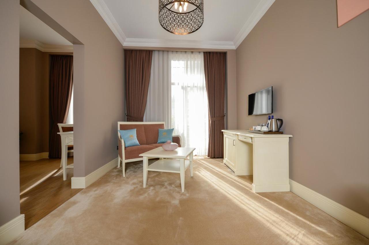 Royal Casino & Hotel Batumi Eksteriør bilde