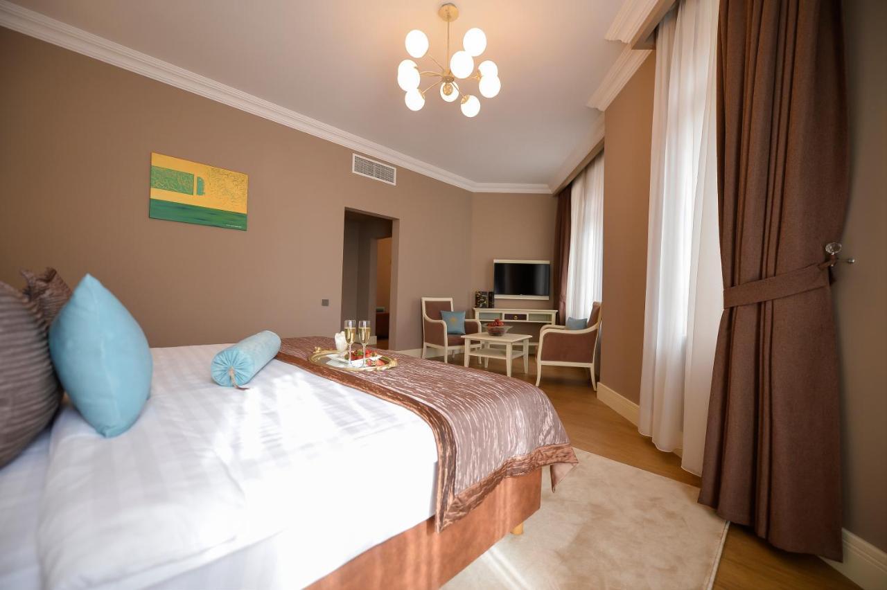 Royal Casino & Hotel Batumi Eksteriør bilde
