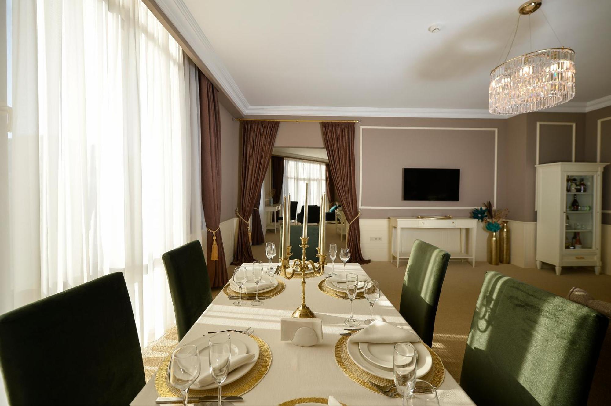 Royal Casino & Hotel Batumi Eksteriør bilde